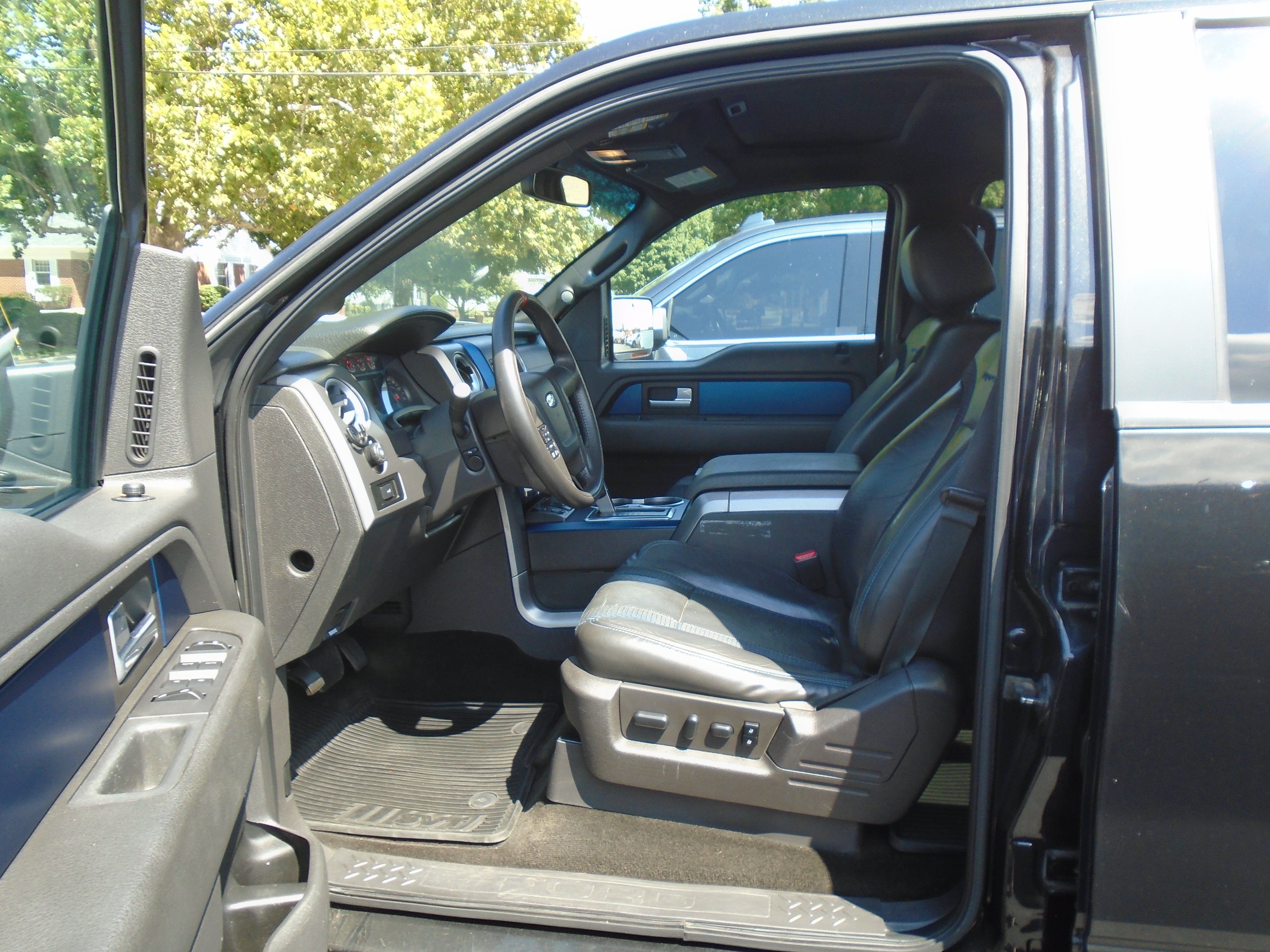 2014 Ford F-150 SVT Raptor