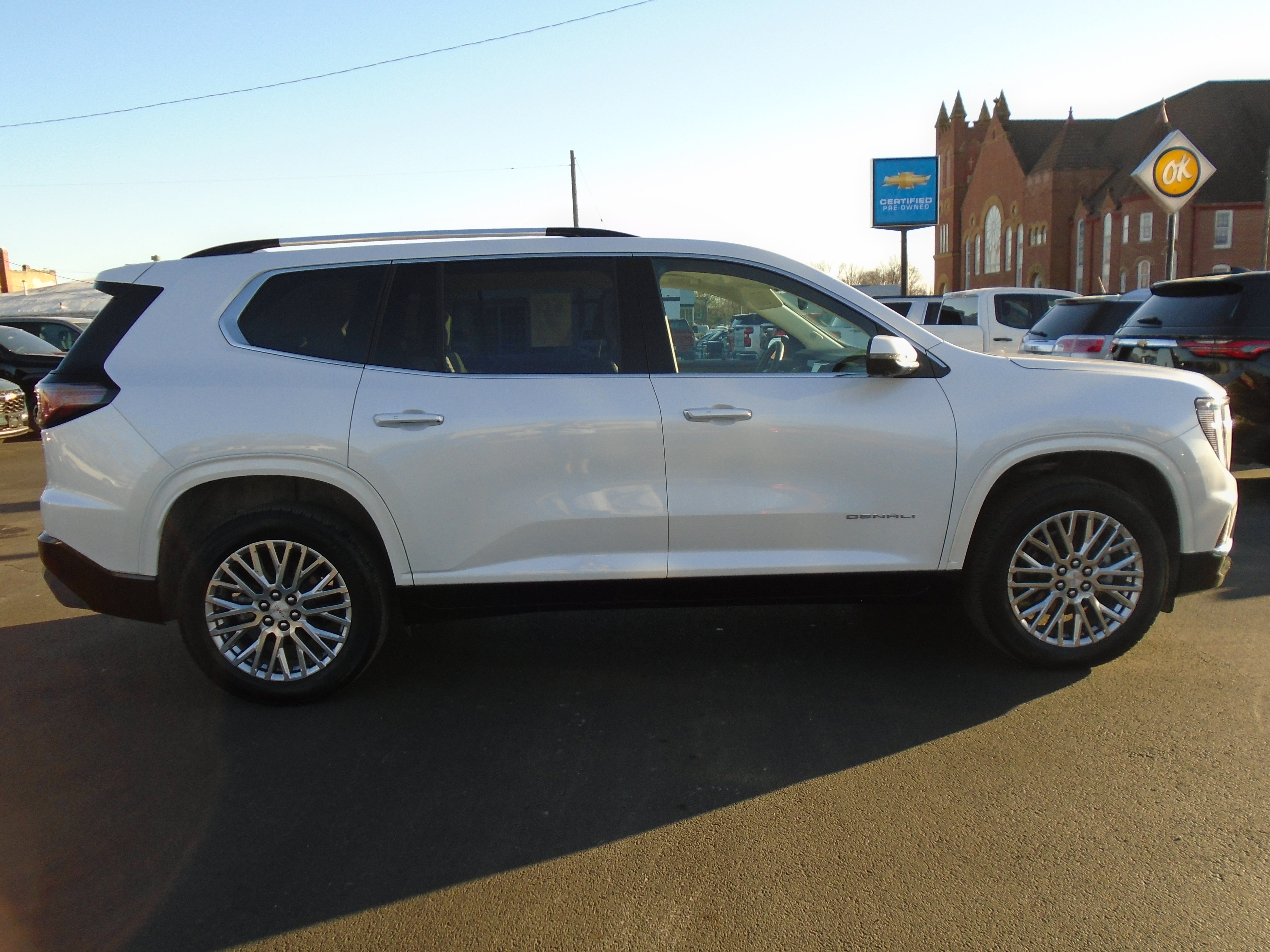 2024 GMC Acadia Denali