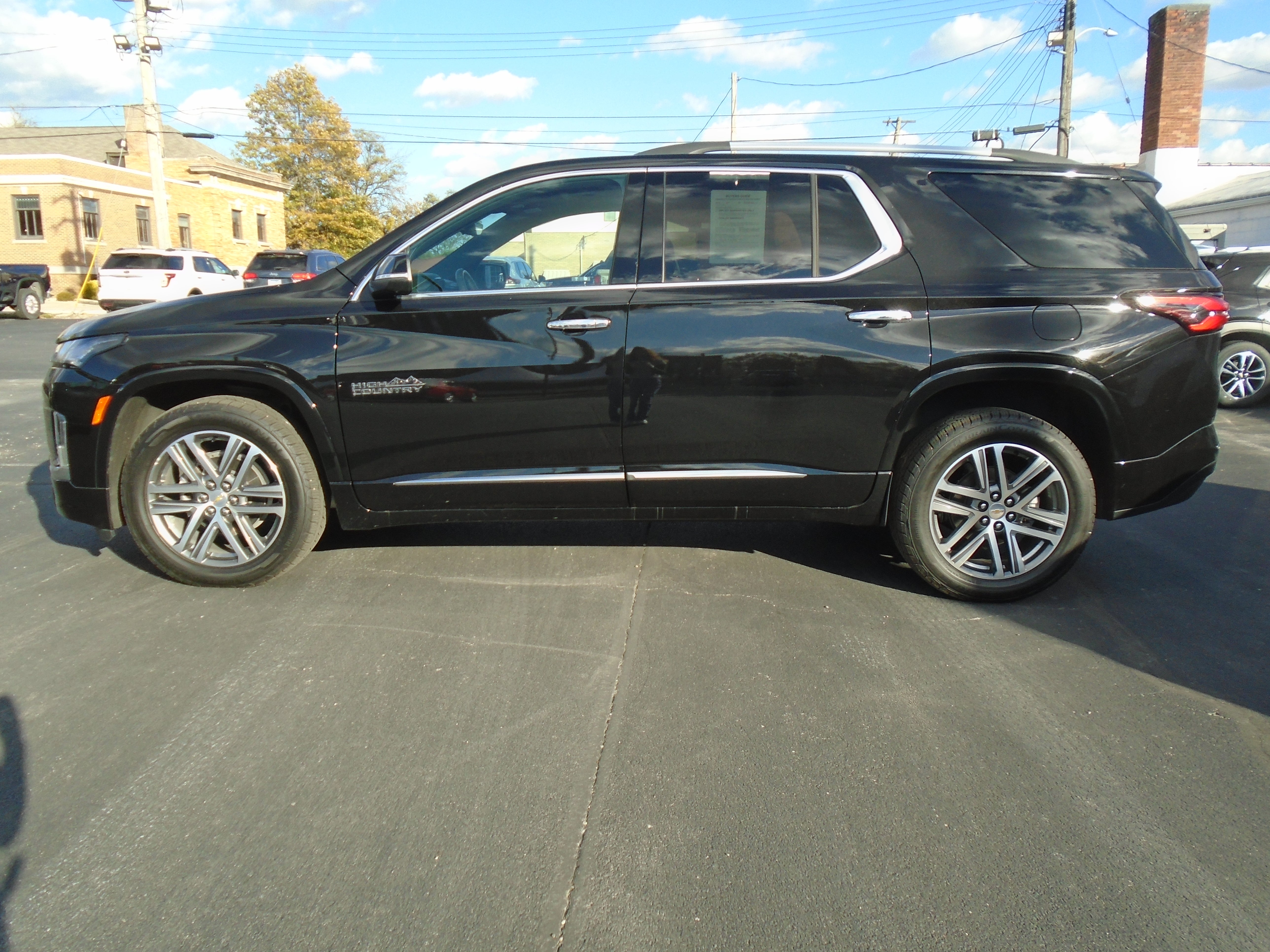2023 Chevrolet Traverse High Country