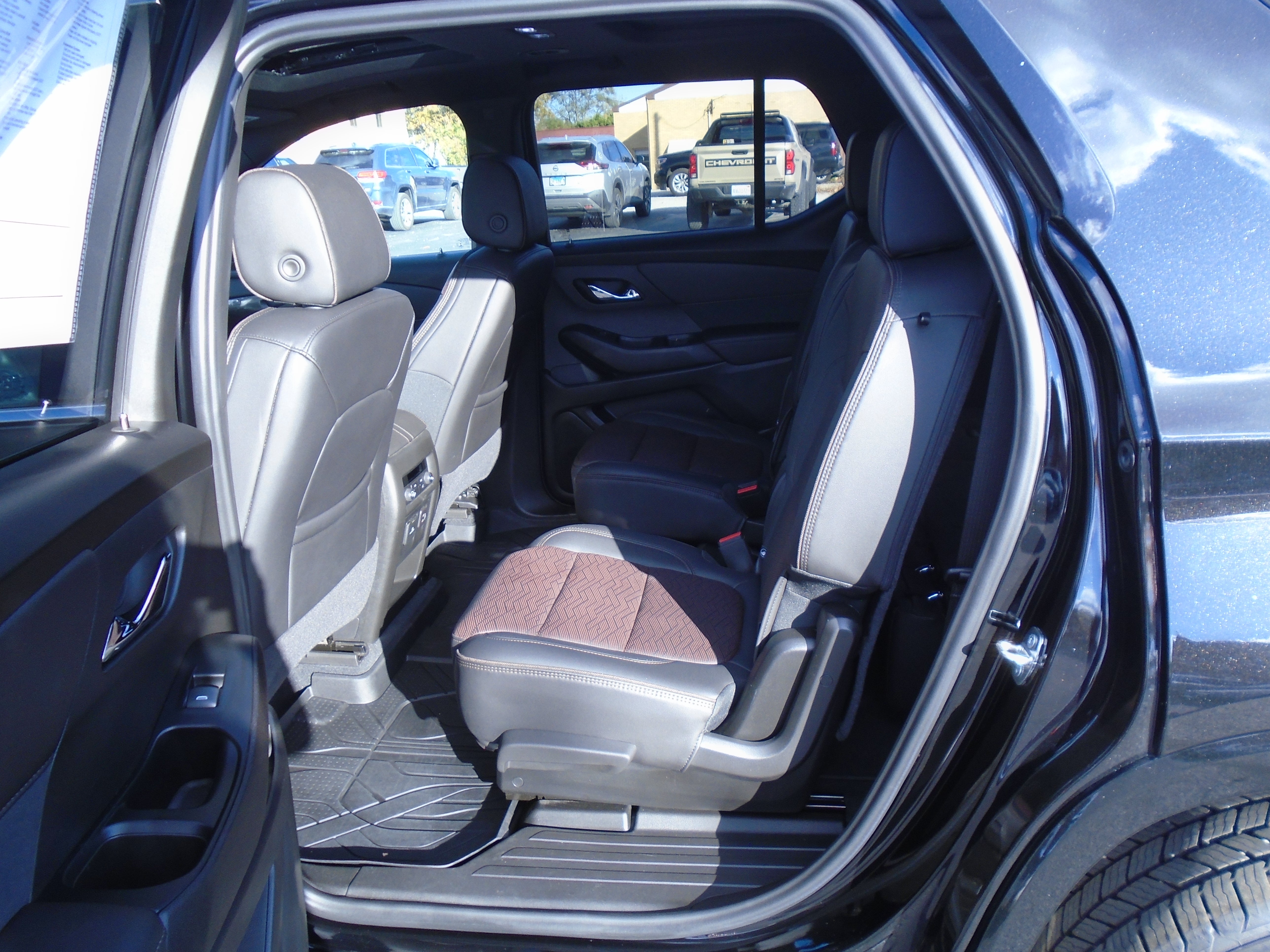 2023 Chevrolet Traverse High Country