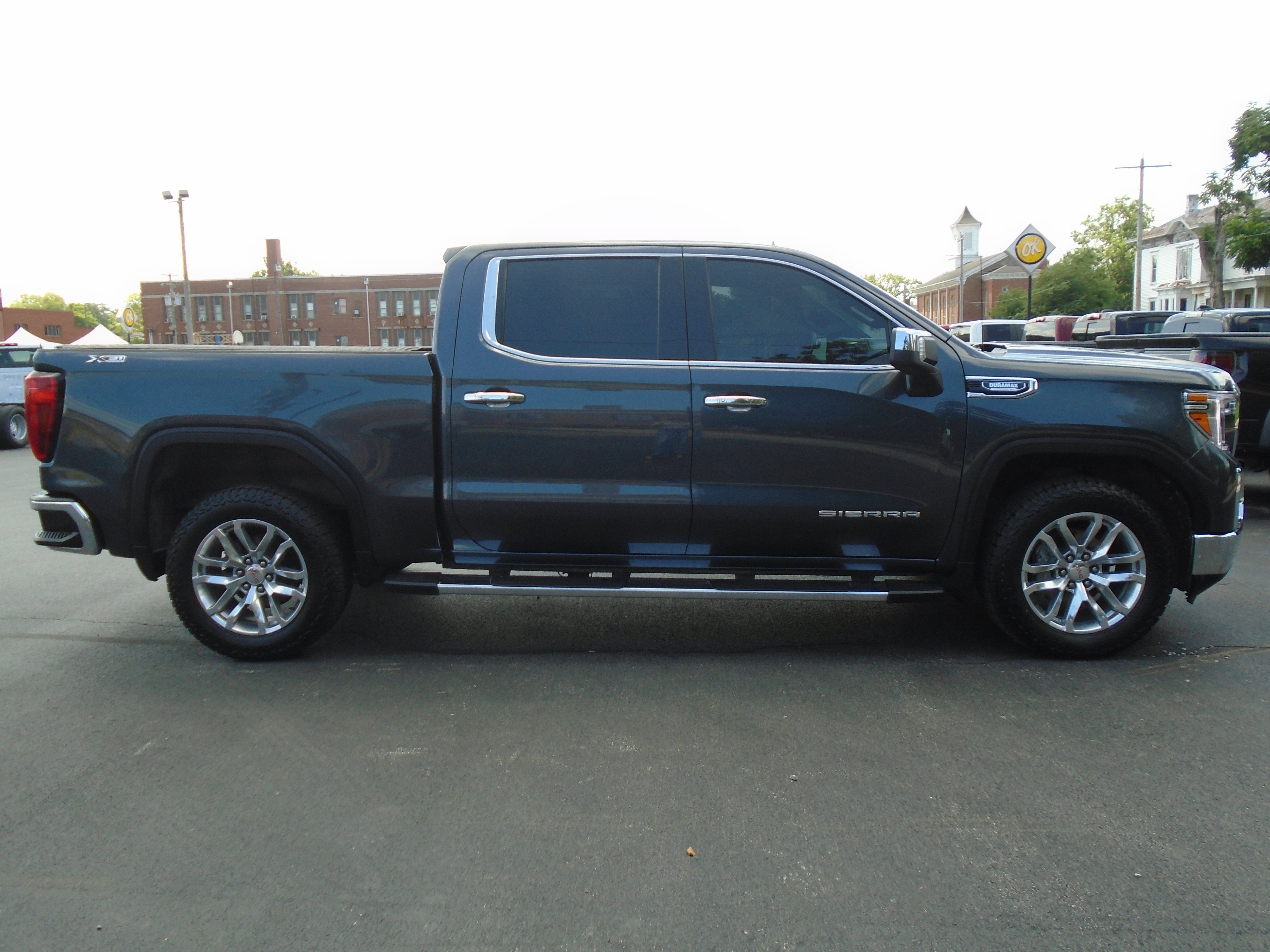 2021 GMC Sierra 1500 SLT