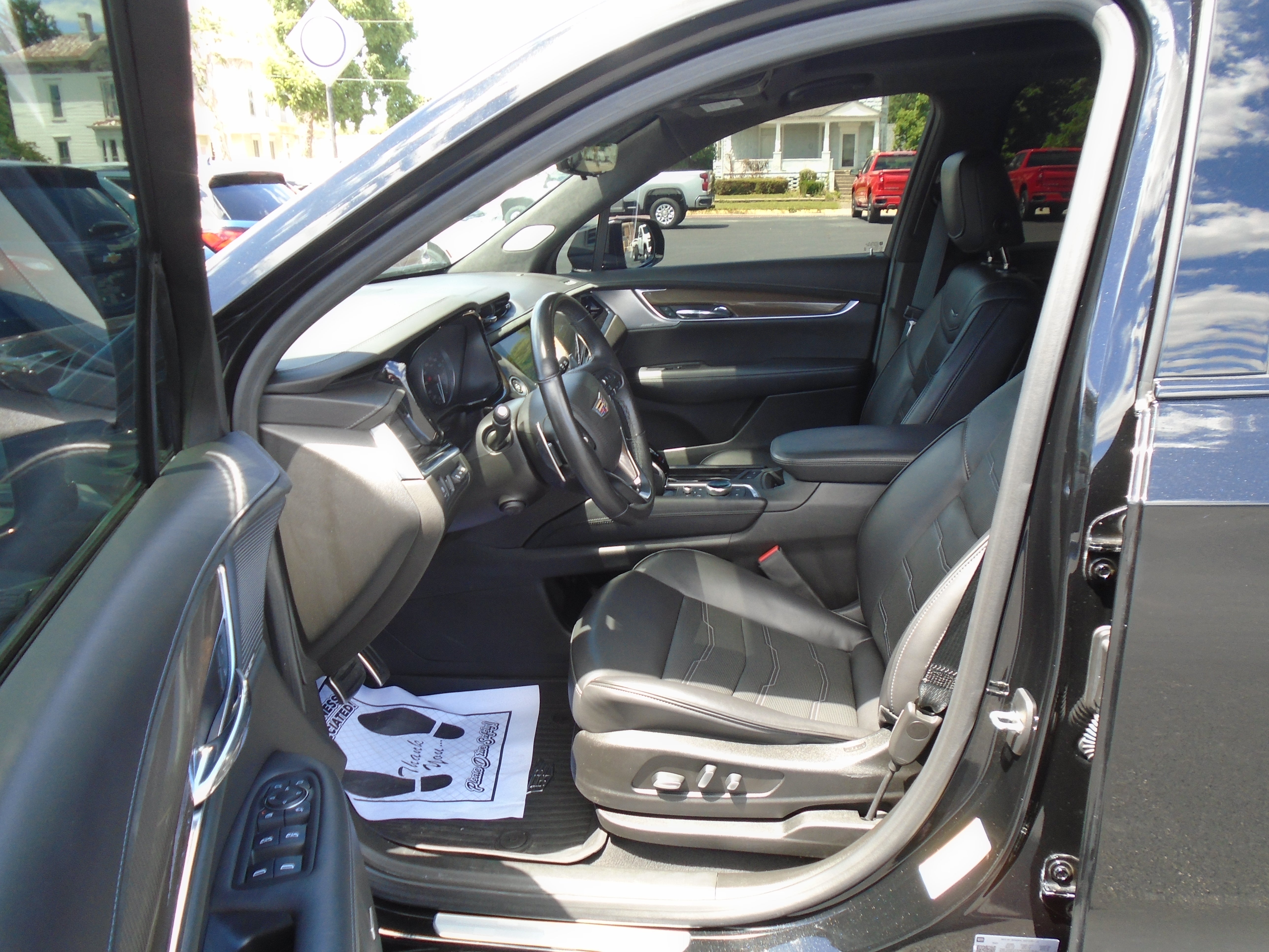 2022 Cadillac XT6 Sport