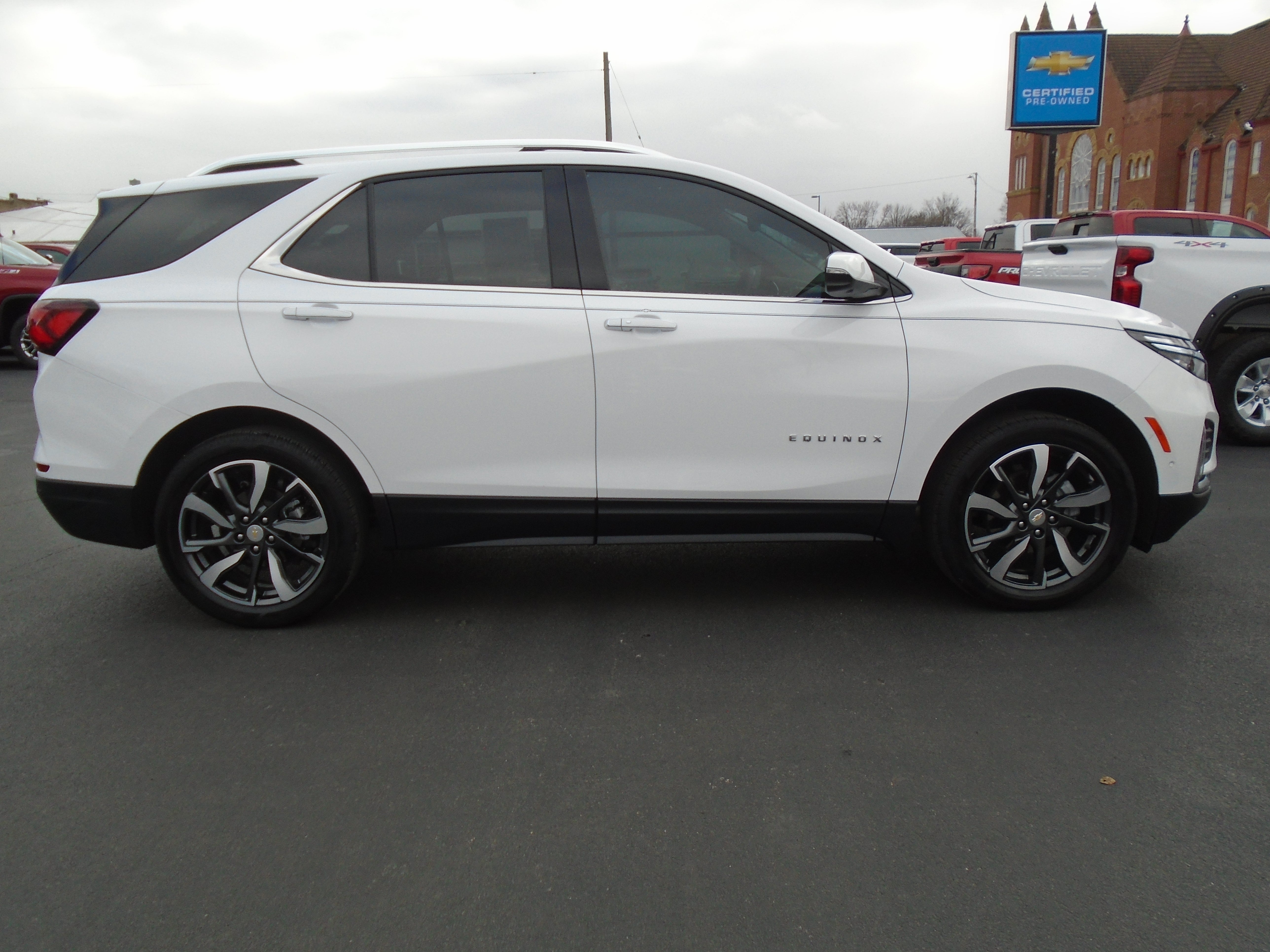 2023 Chevrolet Equinox Premier
