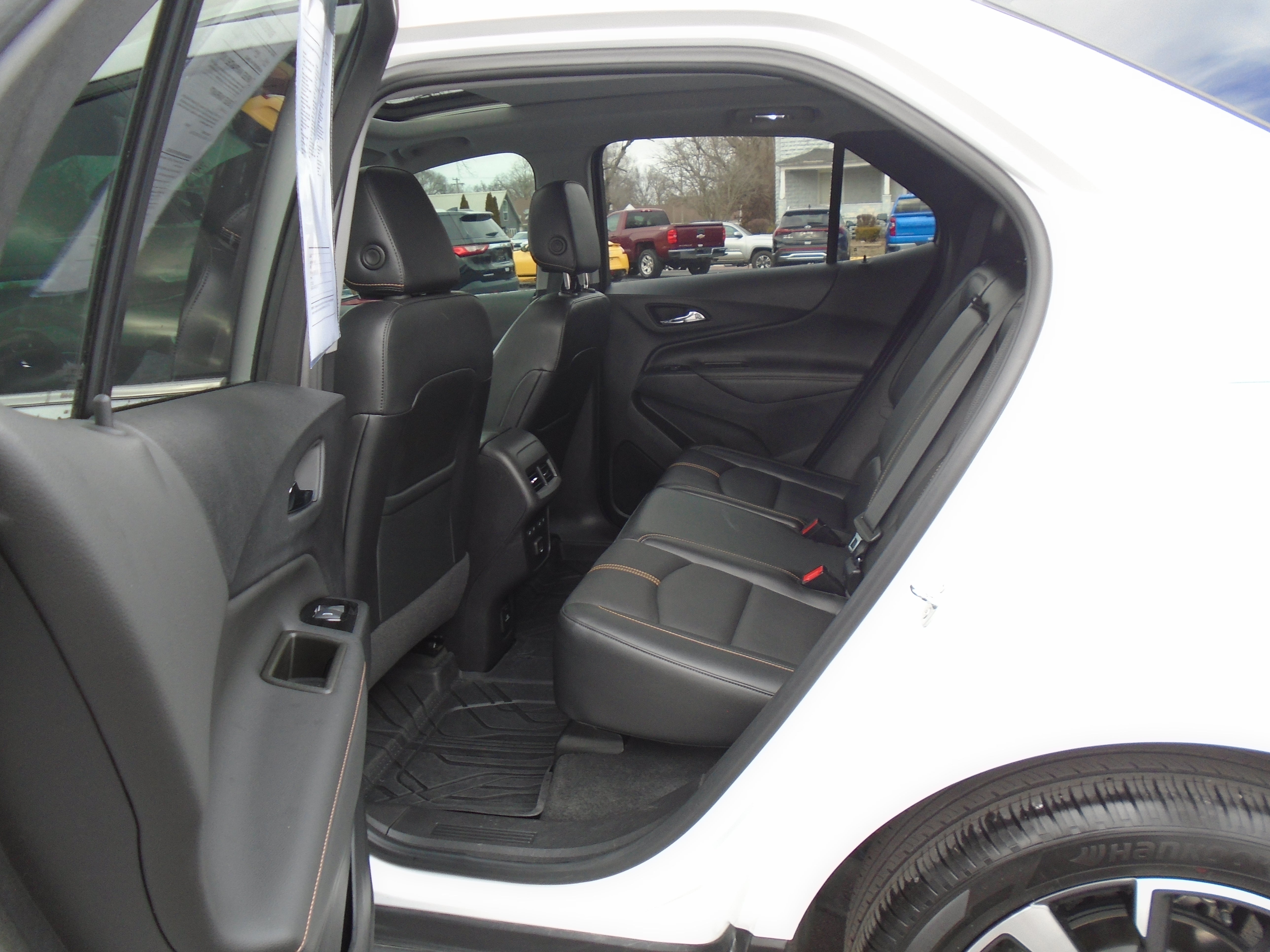 2023 Chevrolet Equinox Premier