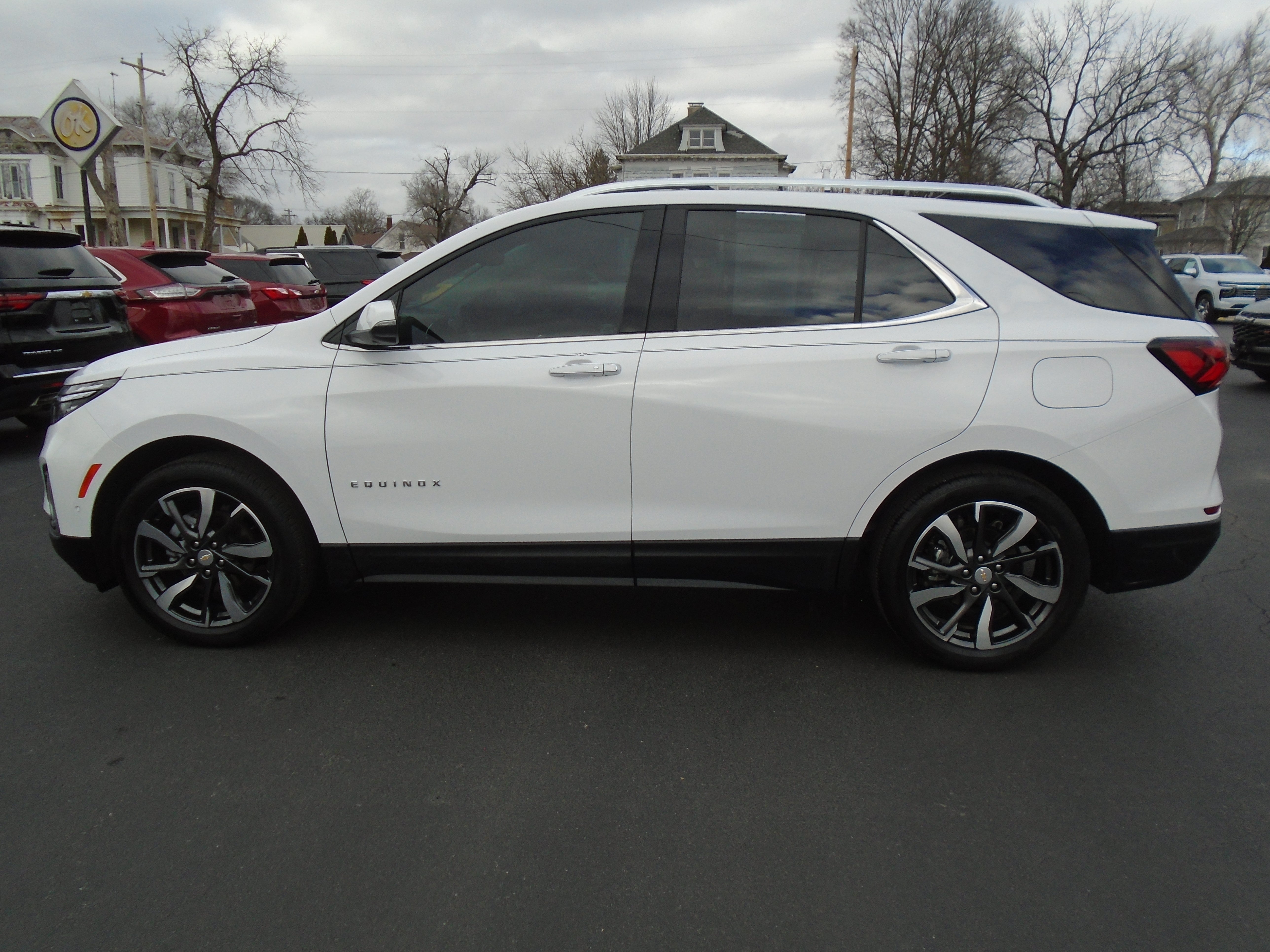 2023 Chevrolet Equinox Premier