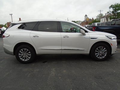2024 Buick Enclave Essence