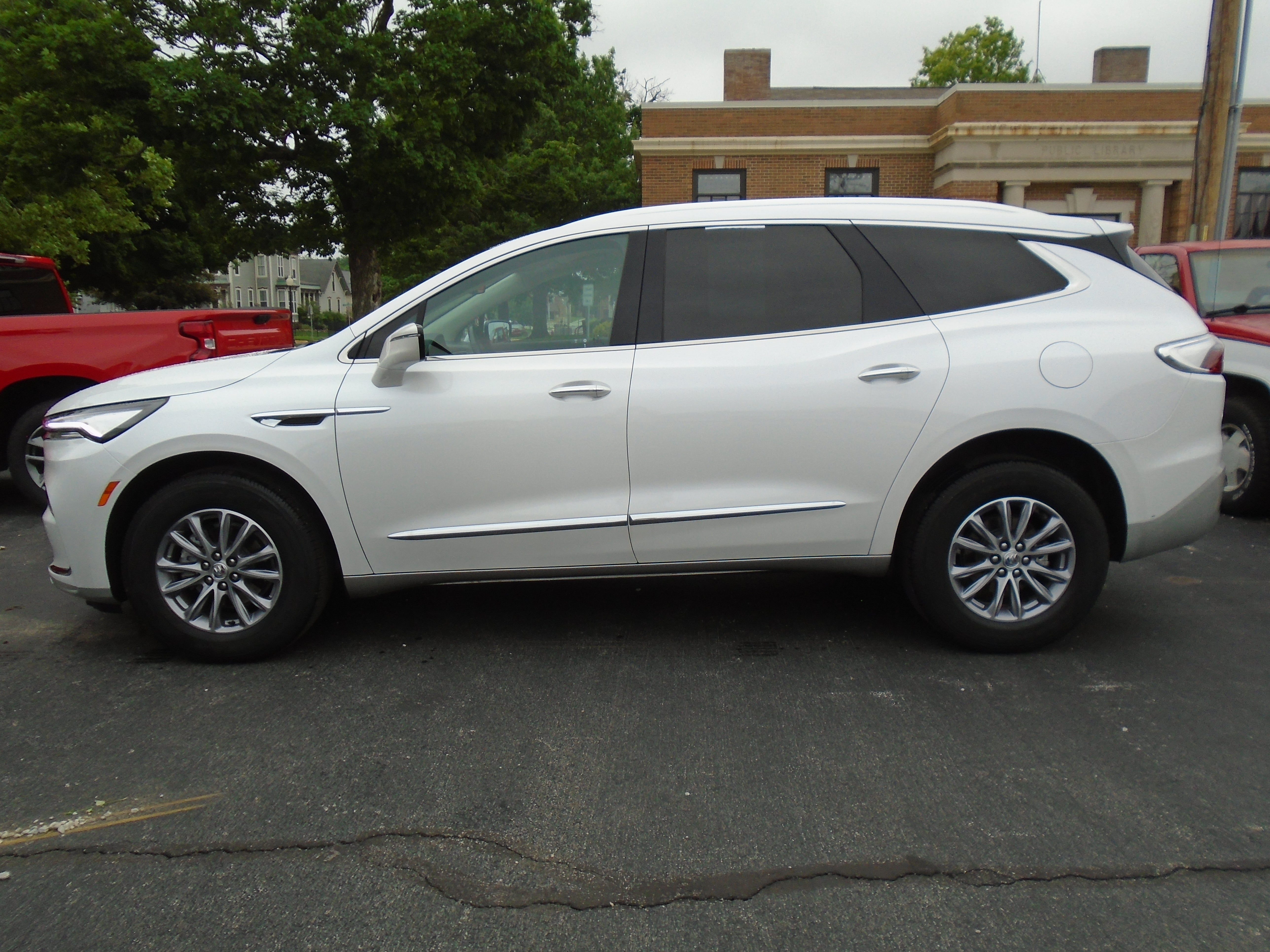 2024 Buick Enclave Essence